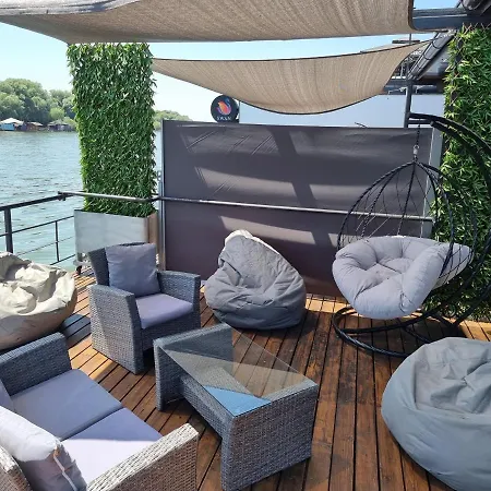 Swan Guest house 4*